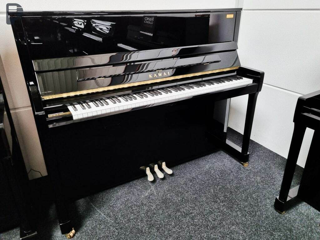 Kawai K-300 AURES 2 piano F182352